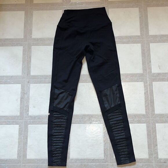 WOMEN’S SMALL ALO YOGA HIGH WAIST MOTO LEGGINGS - Picture 5 of 10